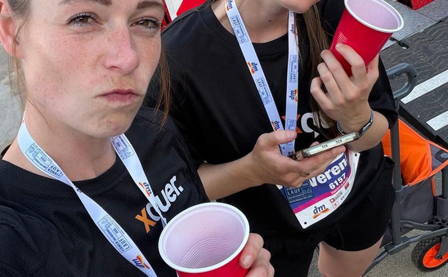 2 Frauen die beim Firmenlauf mitgelaufen sind